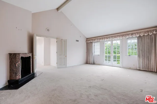 $40,000 | 604 North Linden Drive, Beverly Hills, CA 90210