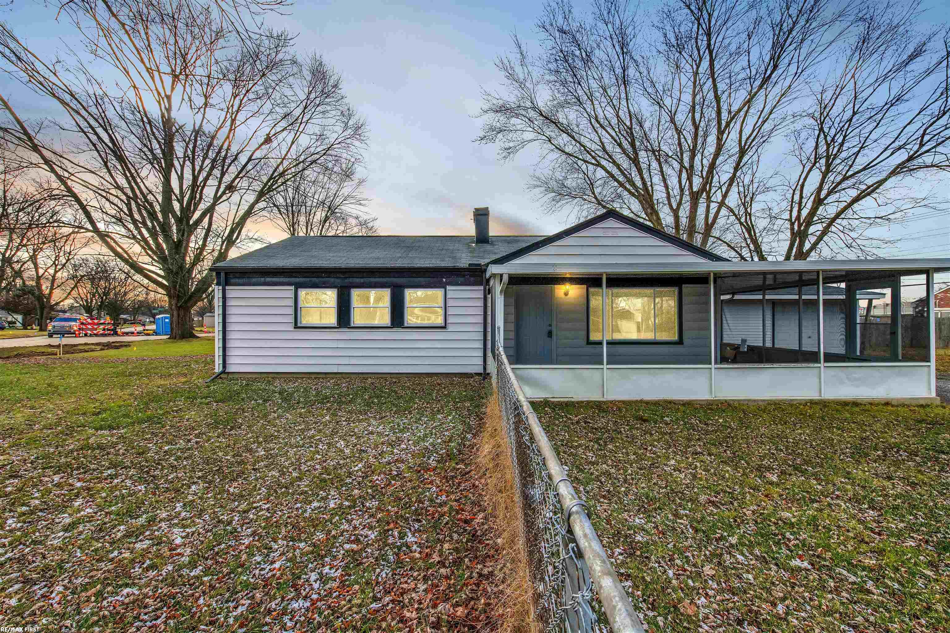 21082 Melborn Street Clinton, MI 48036 - Photo 1 of 25