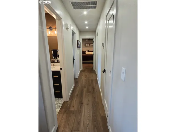 $675,000 | 230 Hogans Alley, Dufur, OR 97021