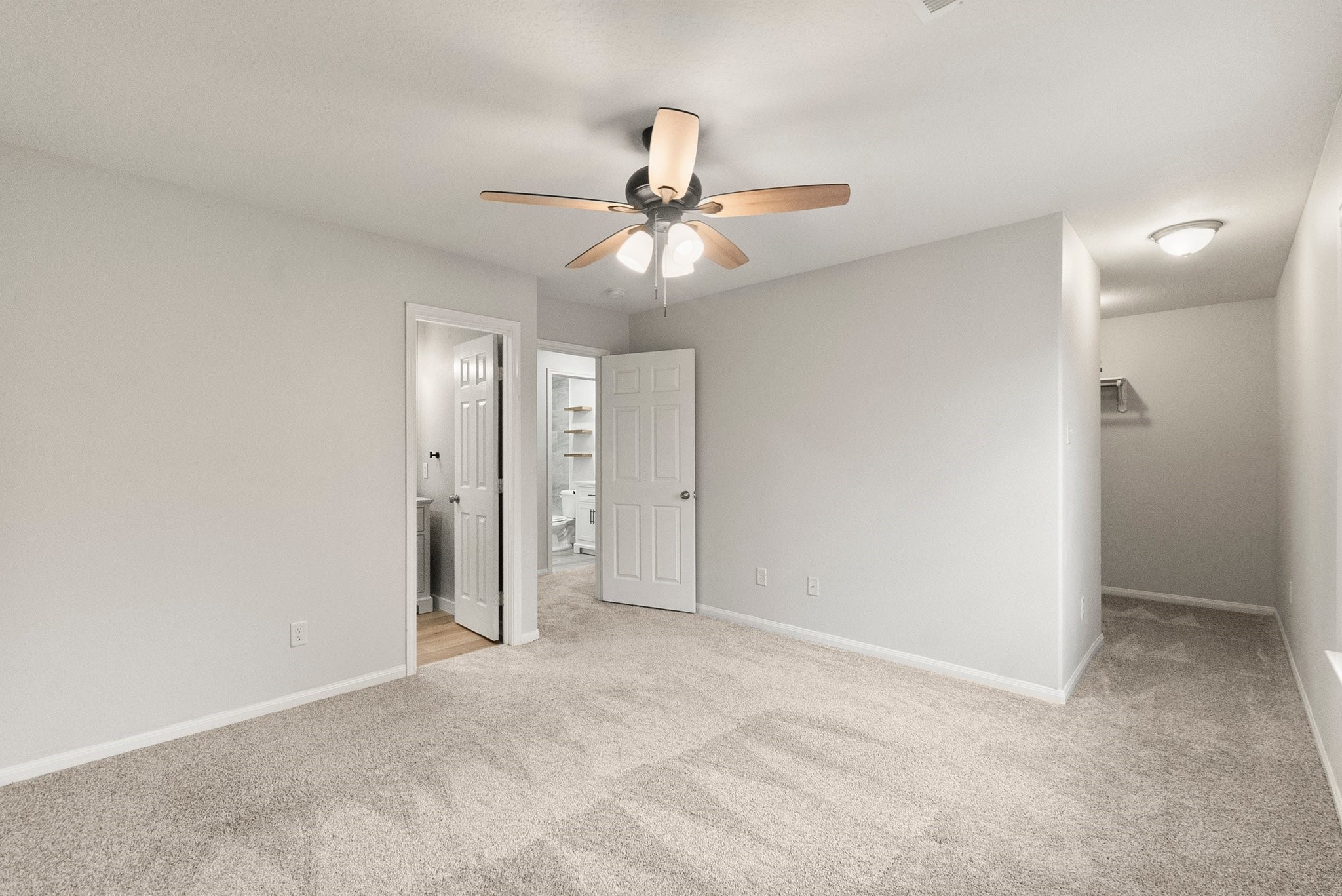 1799 League Line Road, Unit 4 Conroe, TX 77304 - Photo 20 of 34 an empty room with closet and a ceiling fan