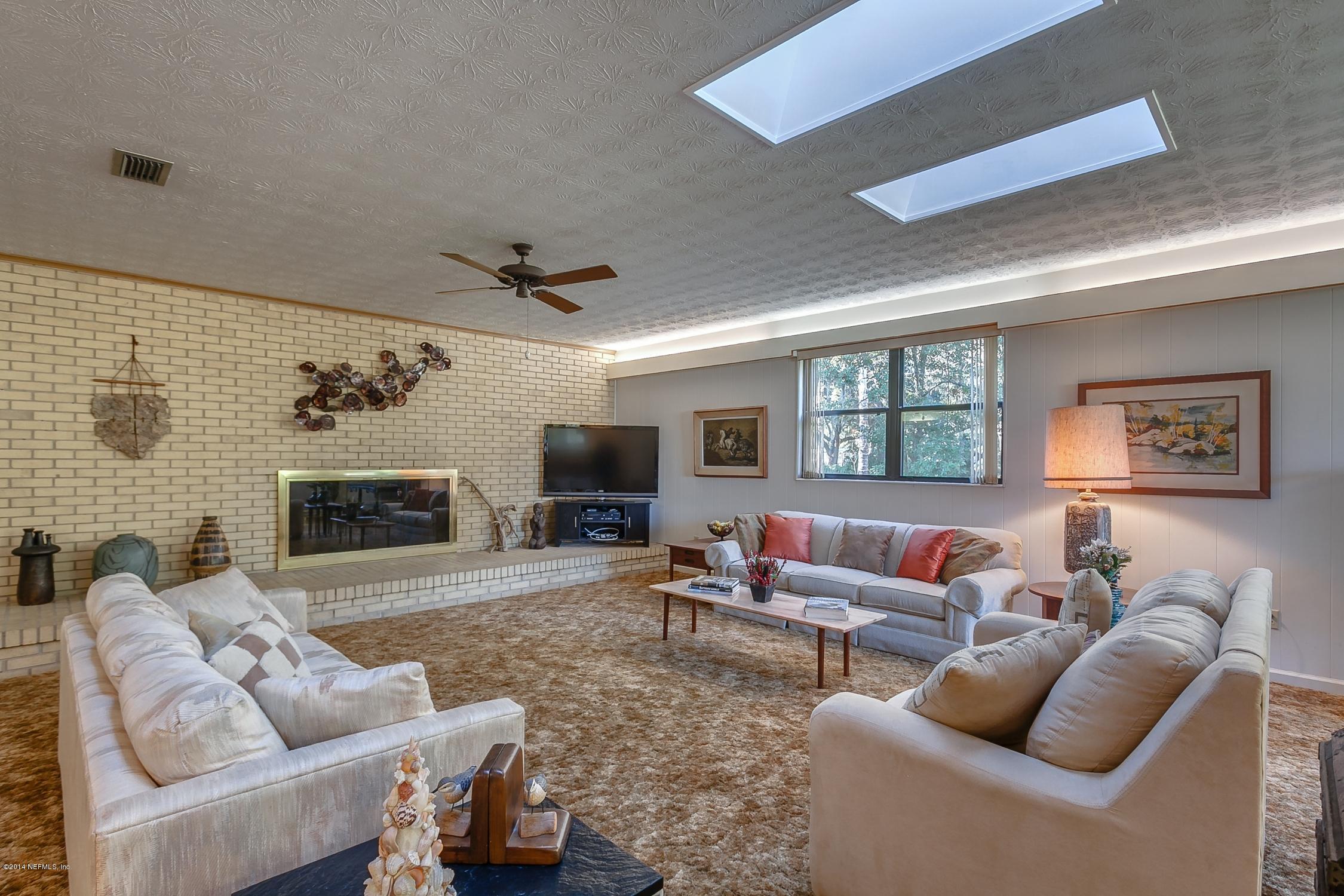 3659 Westover Road Fleming Island, FL 32003 - Photo 14 of 43 Family_Room_View_1