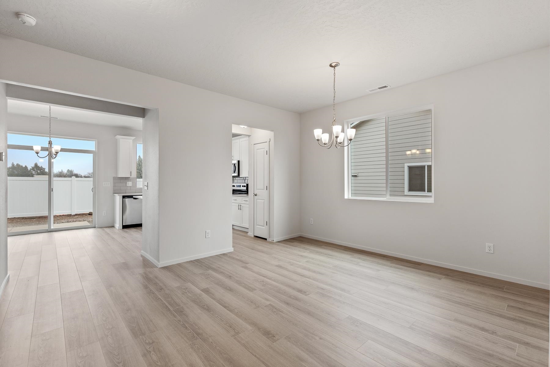 18315 East Indiana Avenue Spokane Valley, WA 99016 - Photo 7 of 30