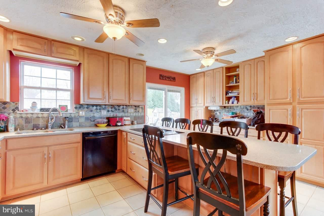 205 Pond Road Felton, PA 17322 - Photo 3 of 26