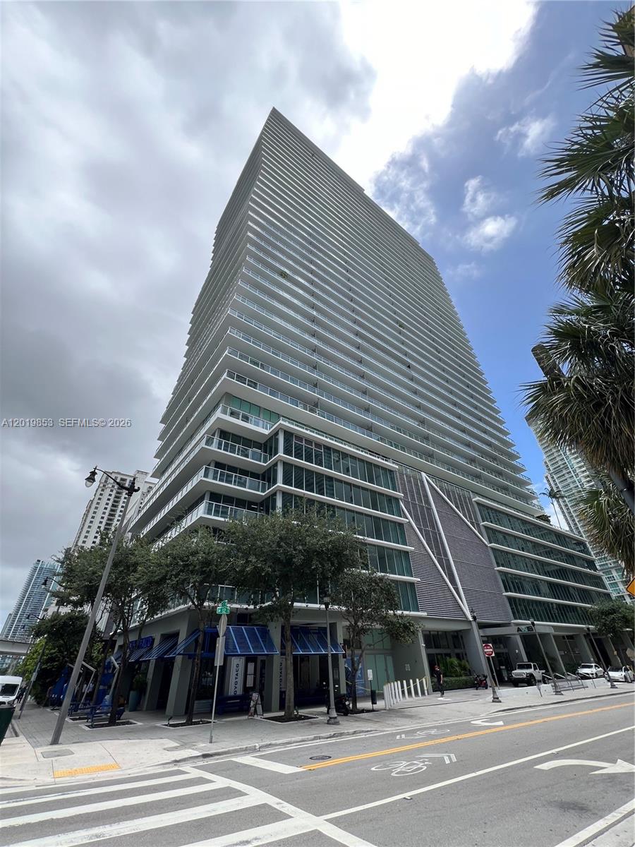 79 Southwest 12th Street, Unit 2903S Miami, FL 33130 - Photo 24 of 44