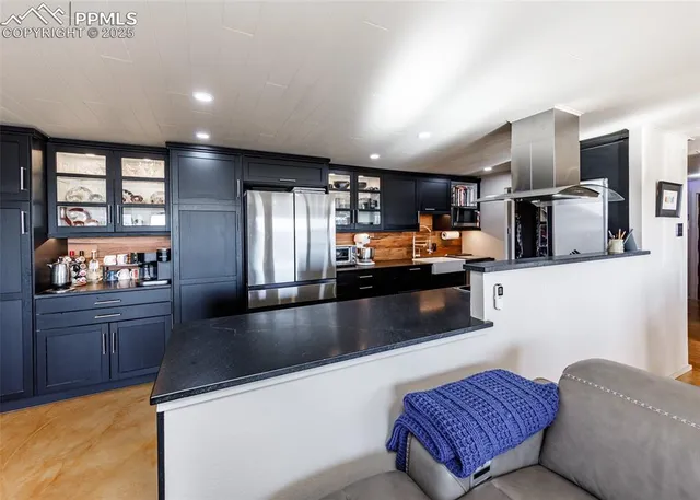 $310,000 | 411 Lakewood Circle, Unit C706, Colorado Springs, CO 80910