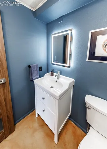 $310,000 | 411 Lakewood Circle, Unit C706, Colorado Springs, CO 80910