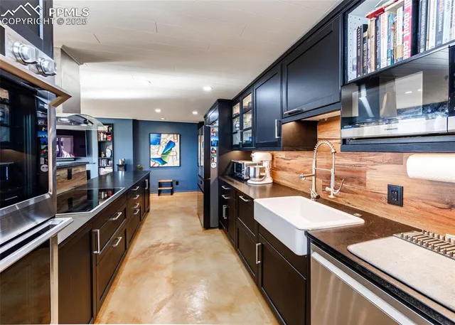 $310,000 | 411 Lakewood Circle, Unit C706, Colorado Springs, CO 80910