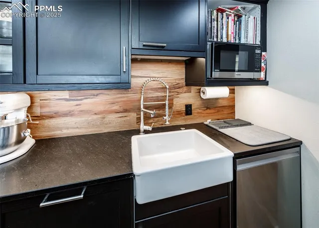 $310,000 | 411 Lakewood Circle, Unit C706, Colorado Springs, CO 80910