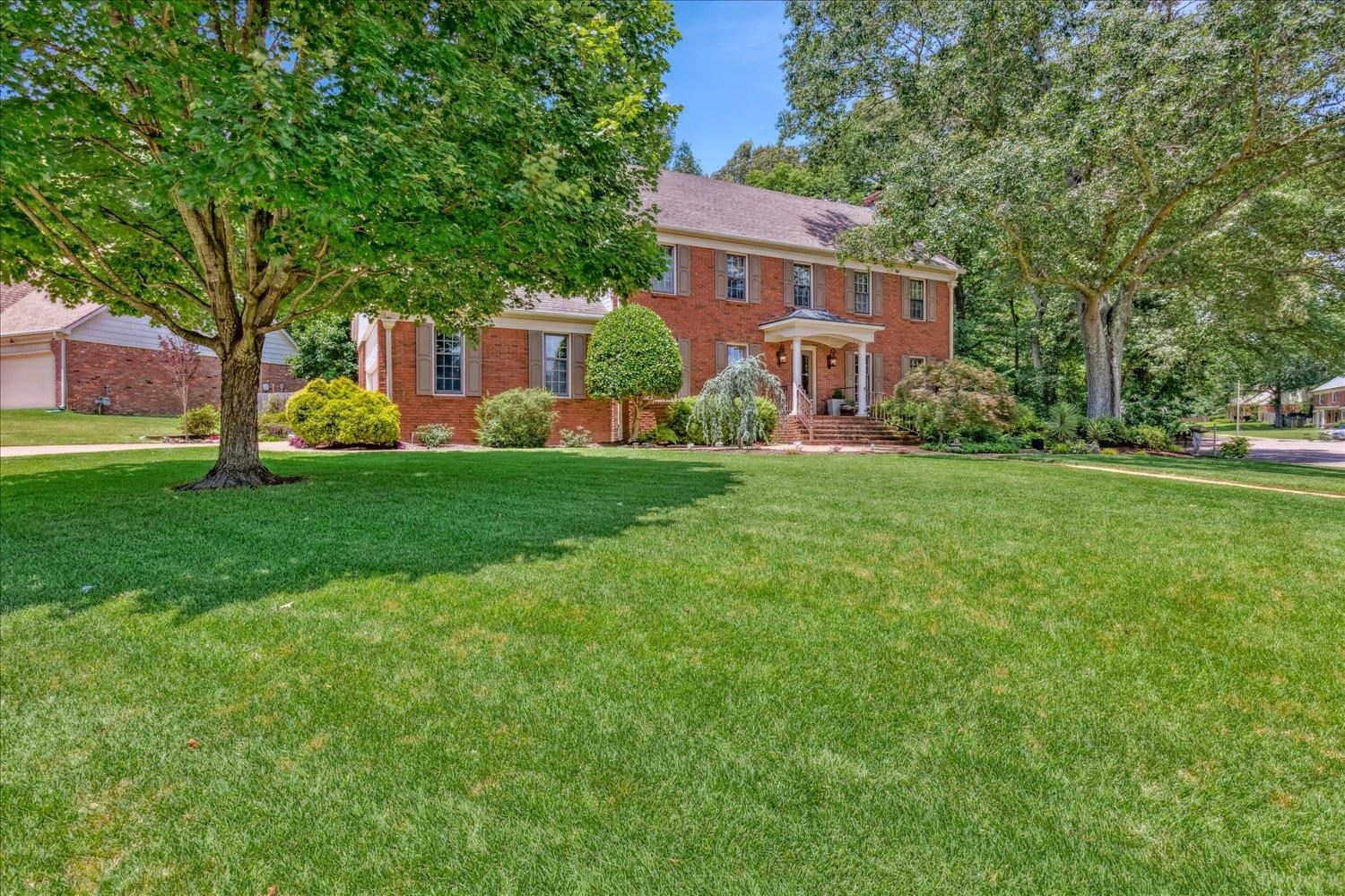 7802 Foster Ridge Road Germantown, TN 38138 - Photo 2 of 39 Gallery Image 2