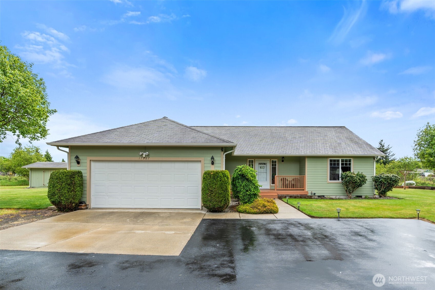 17927 Daryl Lane Southwest Rochester, WA 98579 - Photo 3 of 32
