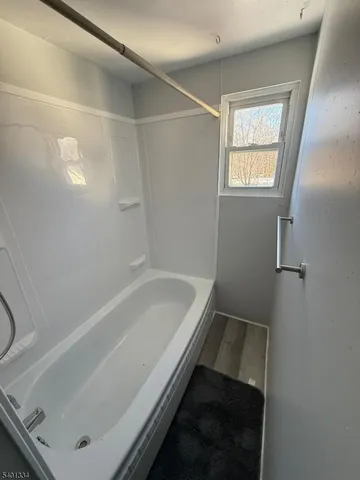 $1,600 | 9 School House Road, Oak Ridge, NJ 07438