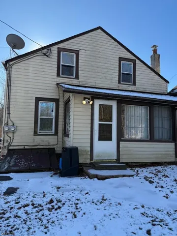 $1,600 | 9 School House Road, Oak Ridge, NJ 07438