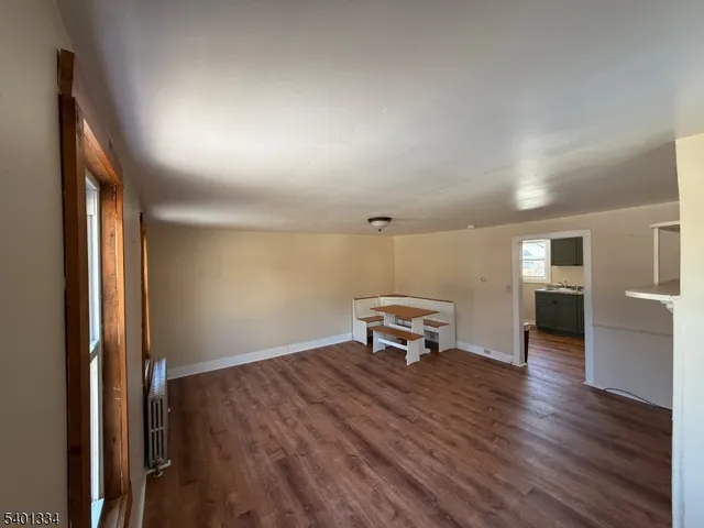 $1,600 | 9 School House Road, Oak Ridge, NJ 07438