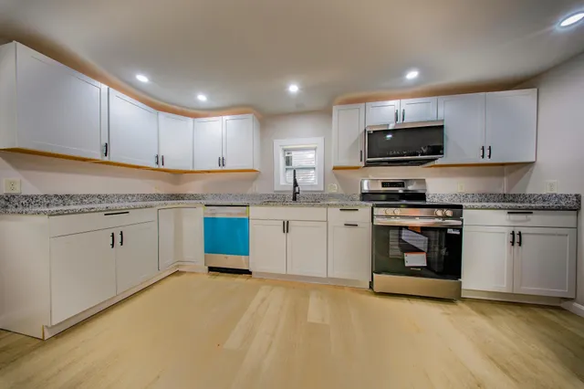 $420,000 | 71 Pearl Street, Bath, ME 04530