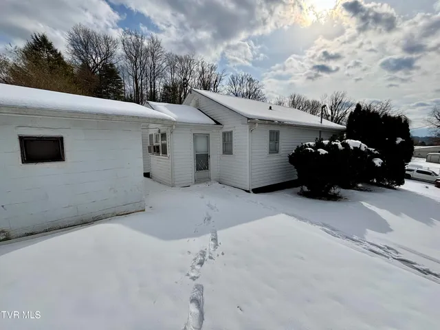 $189,900 | 313 School Street, Erwin, TN 37650