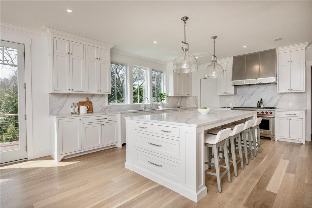 19 Sea Ridge Drive Narragansett, RI 02874 - Photo 9 of 41