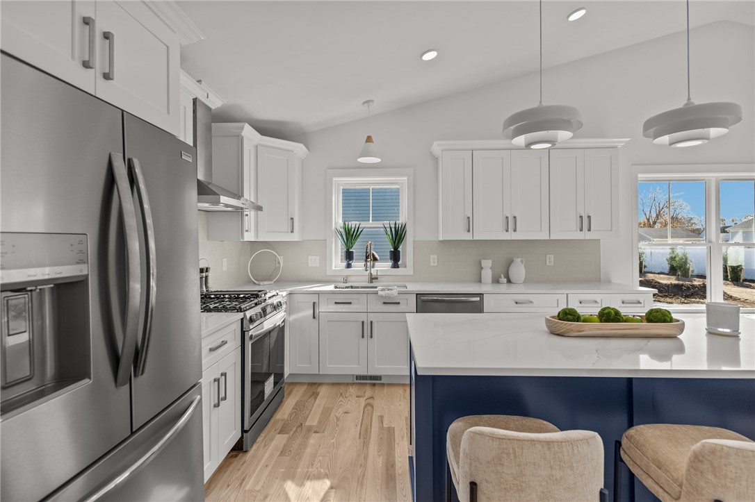 700 Sandy Lane, Unit 20 Warwick, RI 02889 - Photo 3 of 44 Model Unit Shown