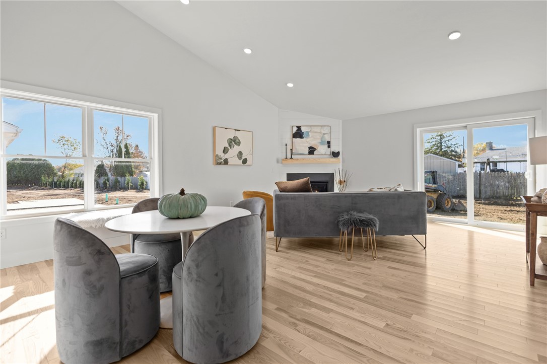 700 Sandy Lane, Unit 20 Warwick, RI 02889 - Photo 5 of 44 Model Unit Shown