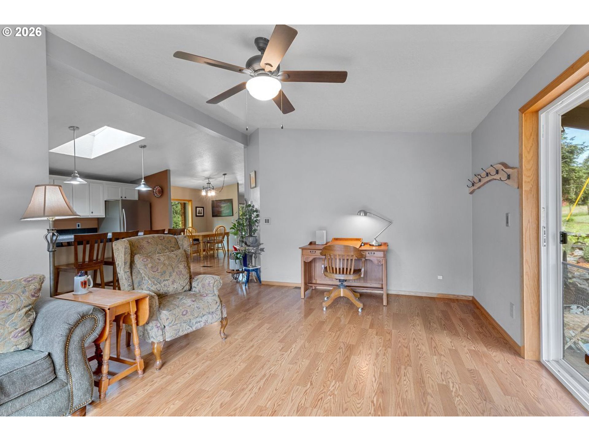 5150 Liberty Road Dallas, OR 97338 - Photo 10 of 48