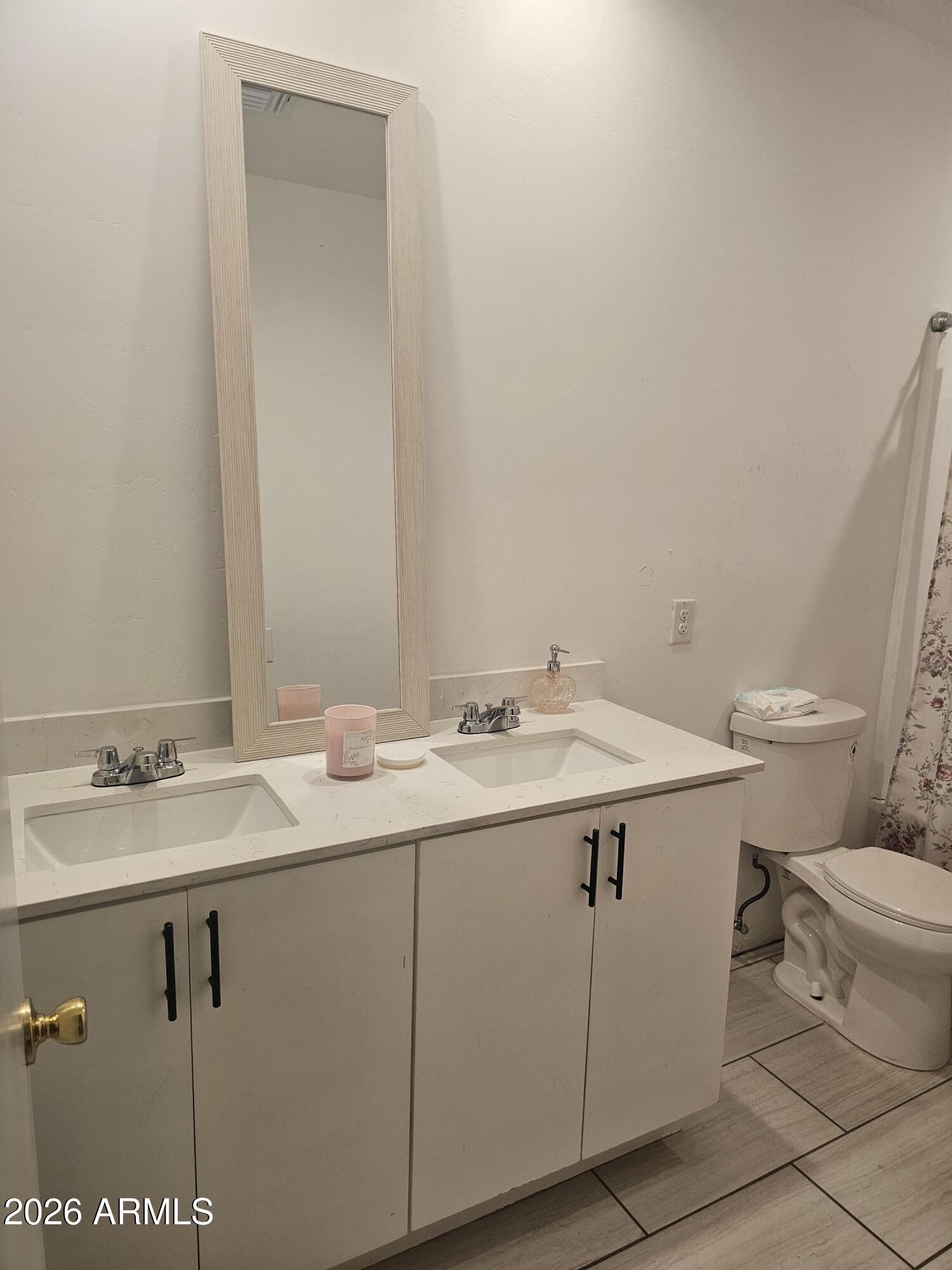 3021 West Almeria Road Phoenix, AZ 85009 - Photo 10 of 17 20260508_182938