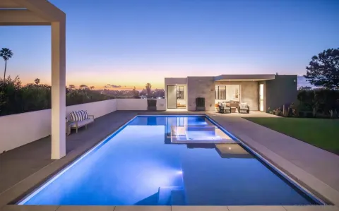 $10,999,888 | 521 South Rios Avenue, Solana Beach, CA 92075