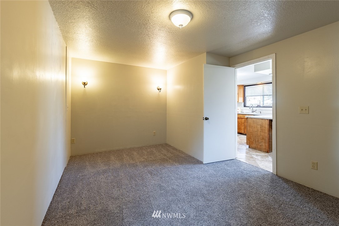 130 Villa Road Kelso, WA 98626 - Photo 11 of 28 Gallery Image 11