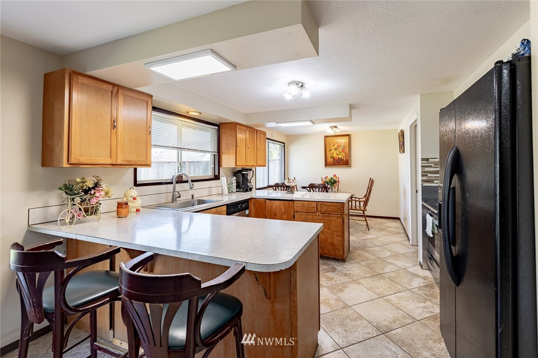 130 Villa Road Kelso, WA 98626 - Photo 5 of 28 Gallery Image 5