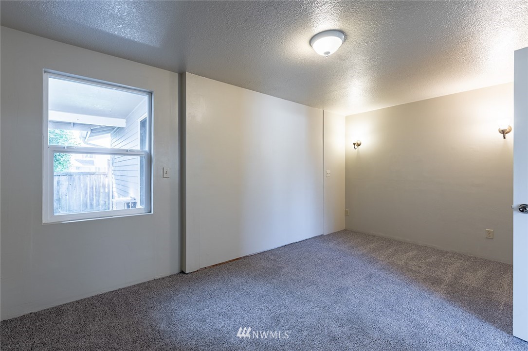 130 Villa Road Kelso, WA 98626 - Photo 10 of 28 Gallery Image 10