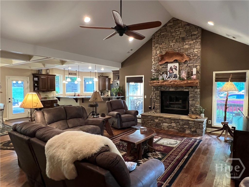 1260 Nelms Road Carnesville, GA 30521 - Photo 22 of 30 Family Room