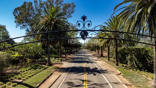 a view of a tennis court