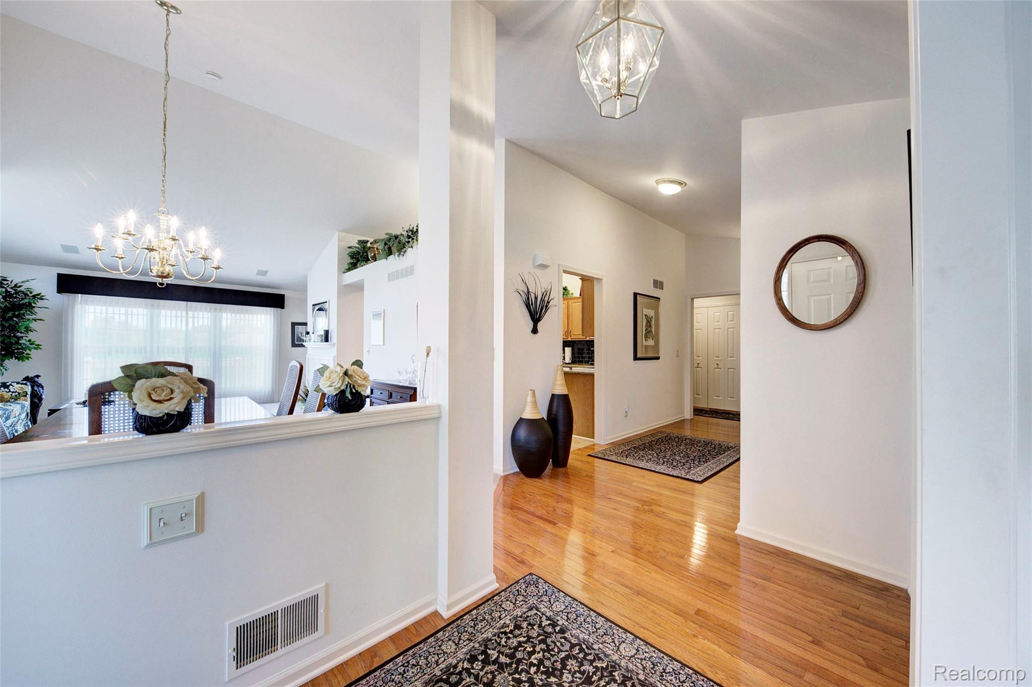 2577 Cleveland Way Canton, MI 48188 - Photo 5 of 34 IMG_3487_8_9.jpg