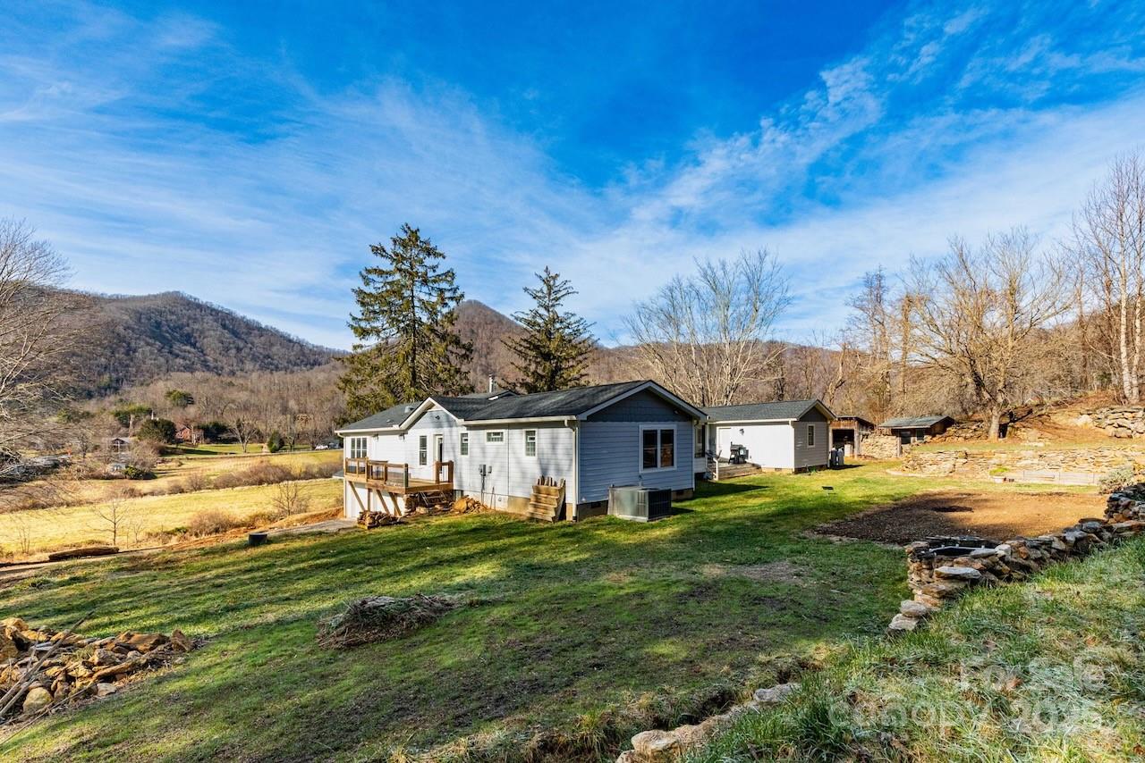 2888 Beaverdam Road Canton, NC 28716 - Photo 3 of 35 Gallery Image 3