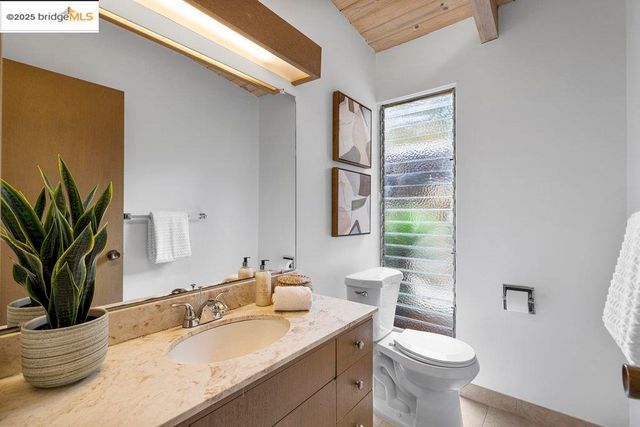 $1,300,000 | 74 Florida Avenue, Berkeley, CA 94707