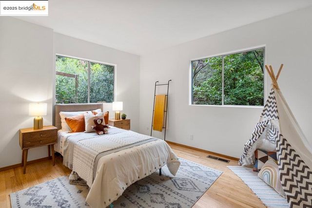 $1,300,000 | 74 Florida Avenue, Berkeley, CA 94707