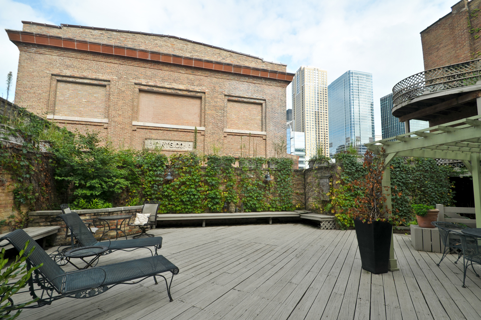 507 North Wells Street, Unit 2 Chicago, IL 60654 - Photo 22 of 24
