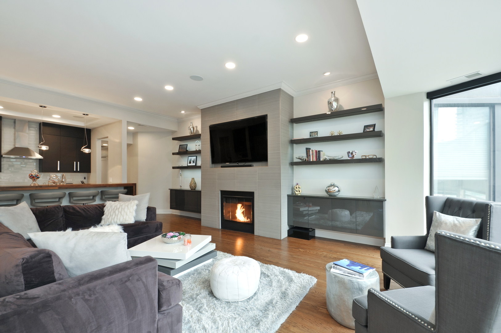507 North Wells Street, Unit 2 Chicago, IL 60654 - Photo 4 of 24