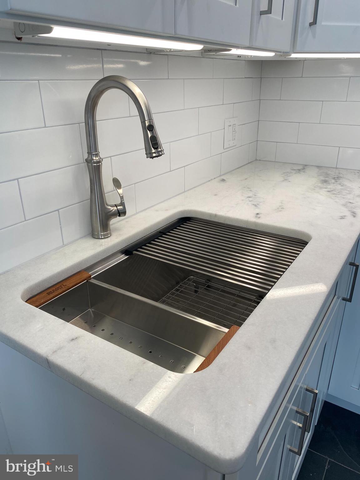 1216 South 11th Street, Unit 3 Philadelphia, PA 19147 - Photo 6 of 19