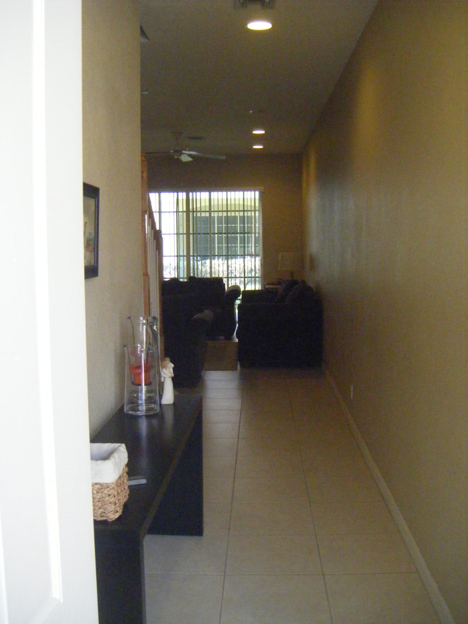 117 Lancaster Road Boynton Beach, FL 33426 - Photo 4 of 19 Foyer