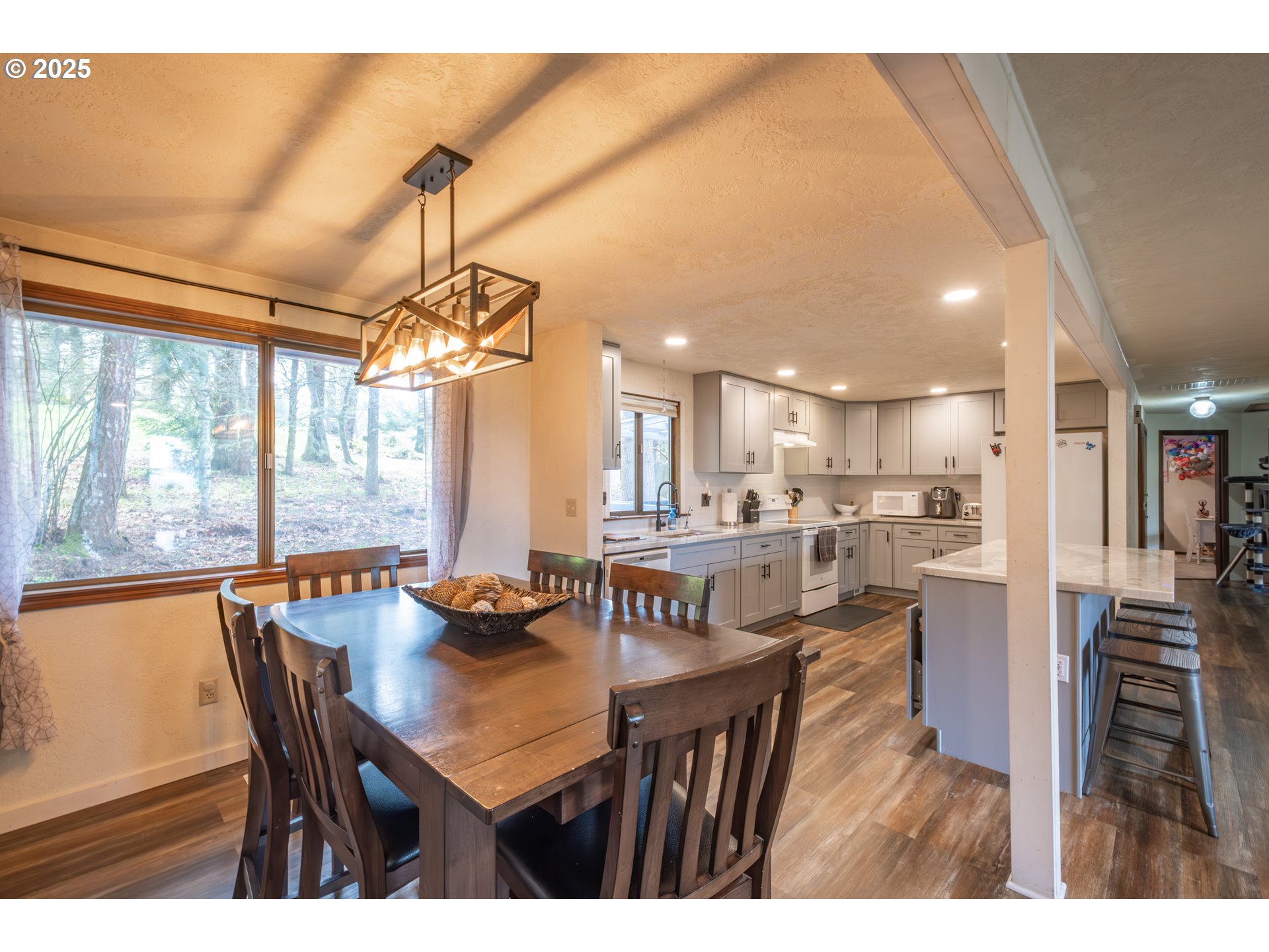 30528 Ty Valley Road Lebanon, OR 97355 - Photo 12 of 38 Gallery Image 12