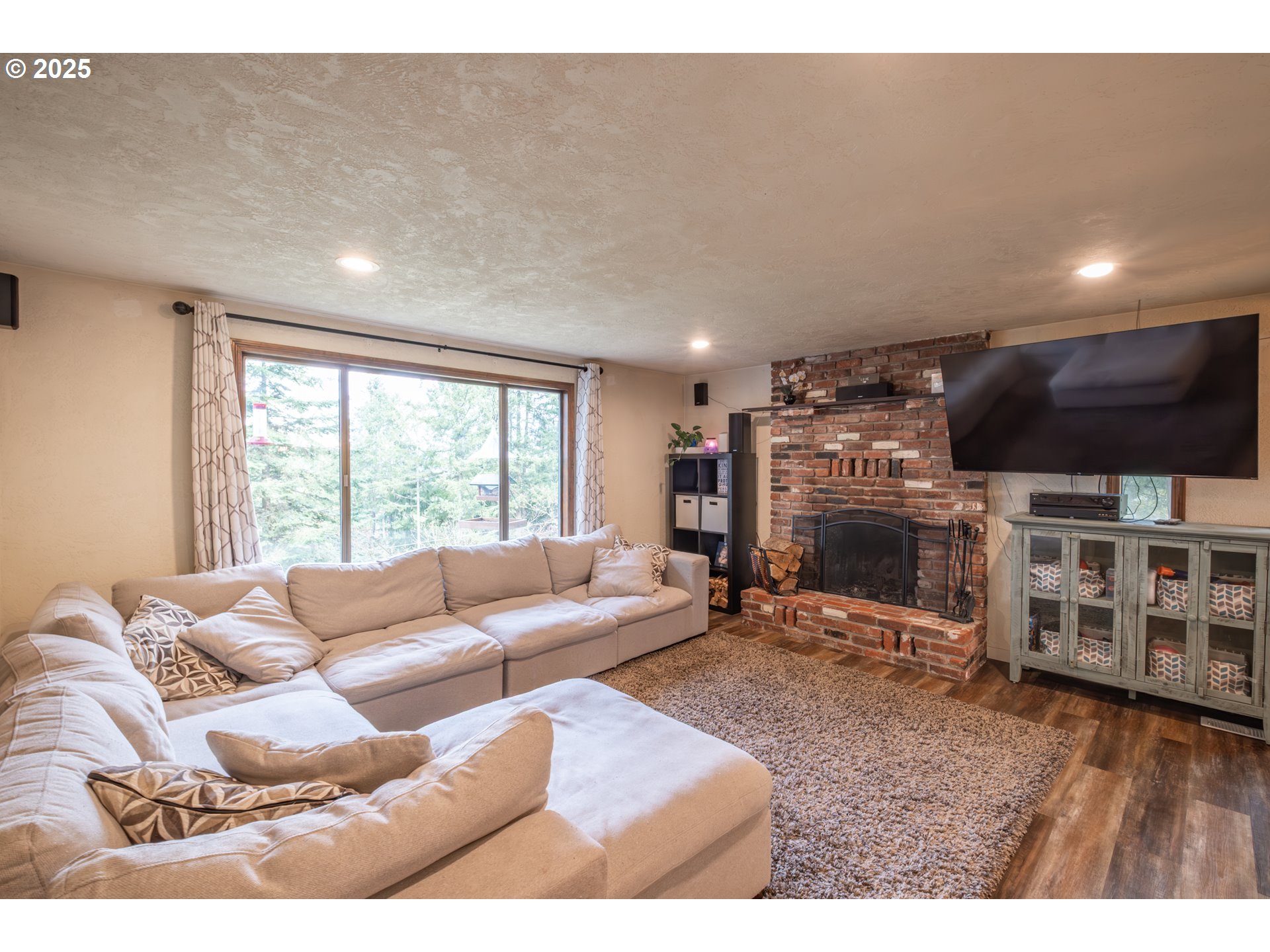 30528 Ty Valley Road Lebanon, OR 97355 - Photo 13 of 38 Gallery Image 13