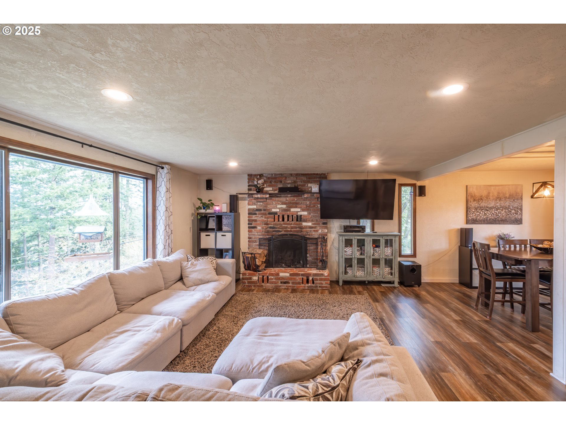 30528 Ty Valley Road Lebanon, OR 97355 - Photo 15 of 38 Gallery Image 15