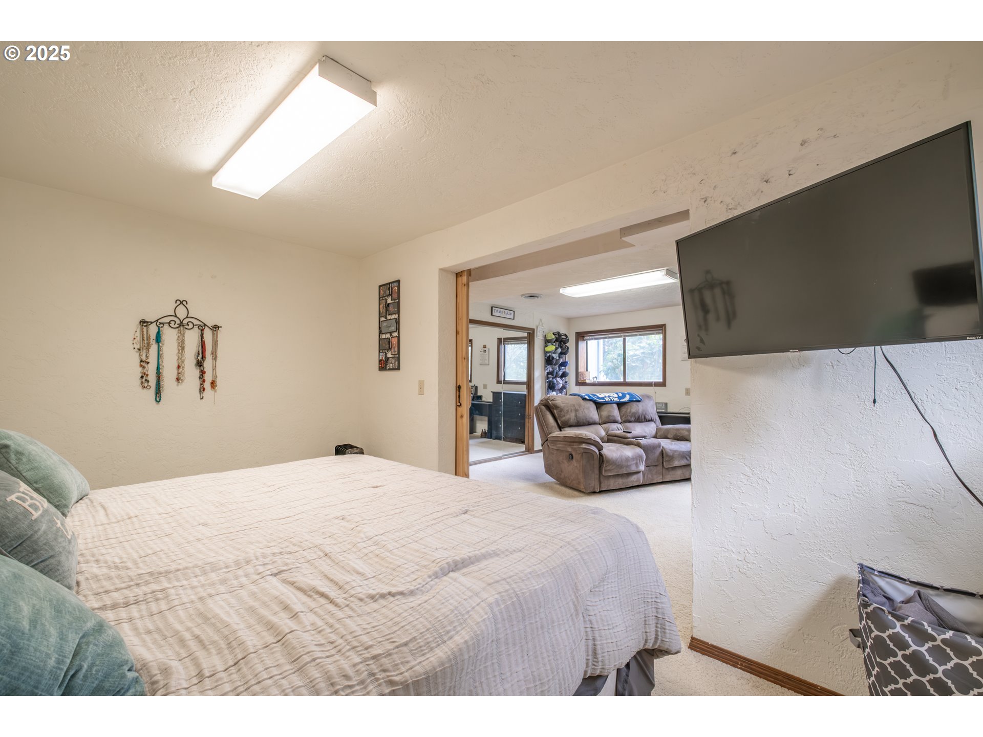 30528 Ty Valley Road Lebanon, OR 97355 - Photo 19 of 38 Gallery Image 19