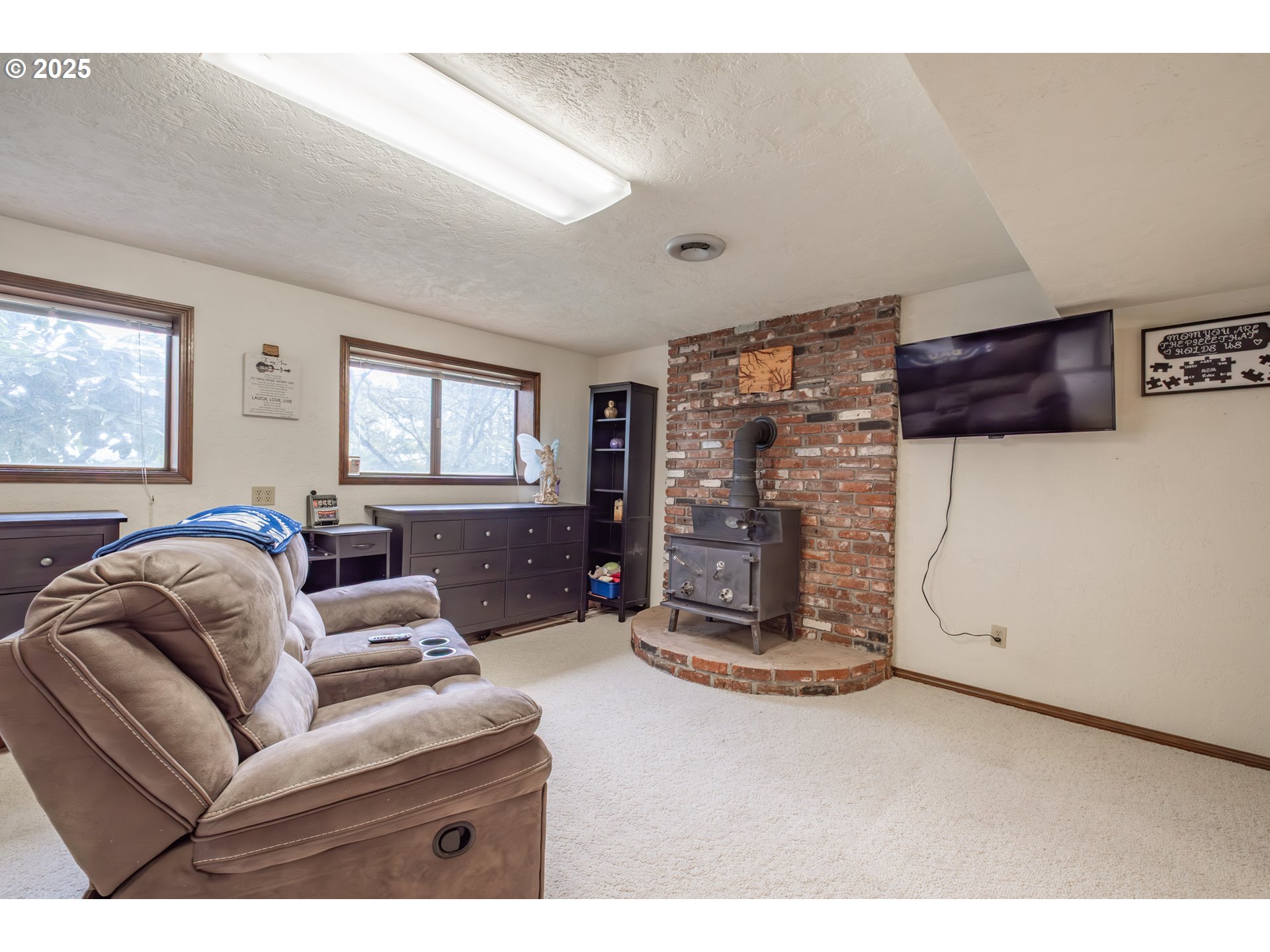 30528 Ty Valley Road Lebanon, OR 97355 - Photo 21 of 38 Gallery Image 21