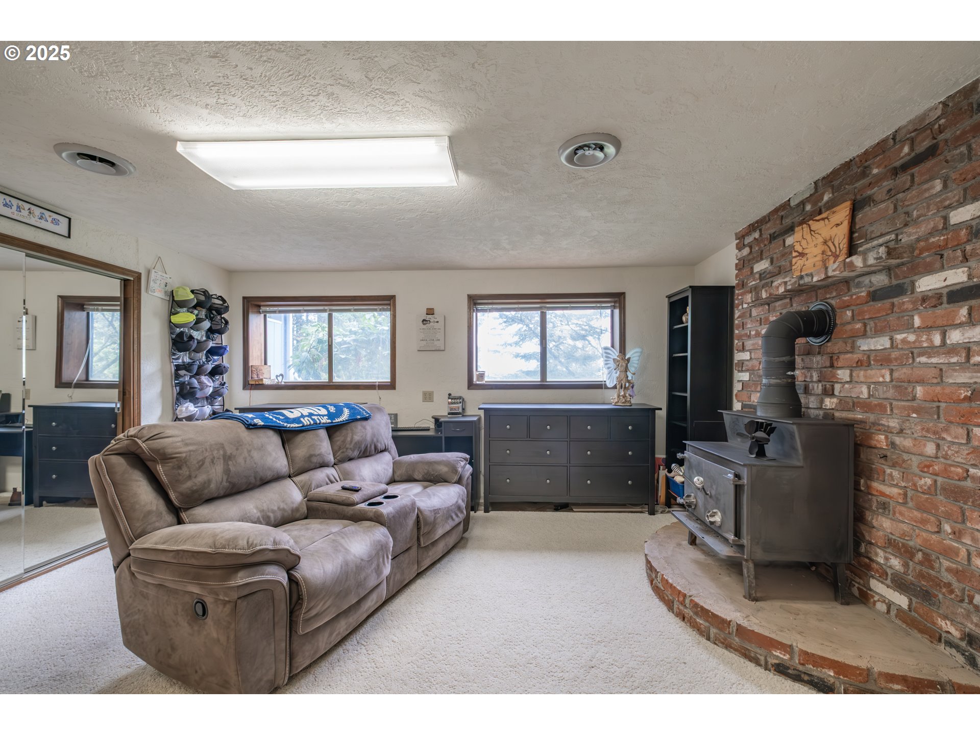 30528 Ty Valley Road Lebanon, OR 97355 - Photo 22 of 38 Gallery Image 22