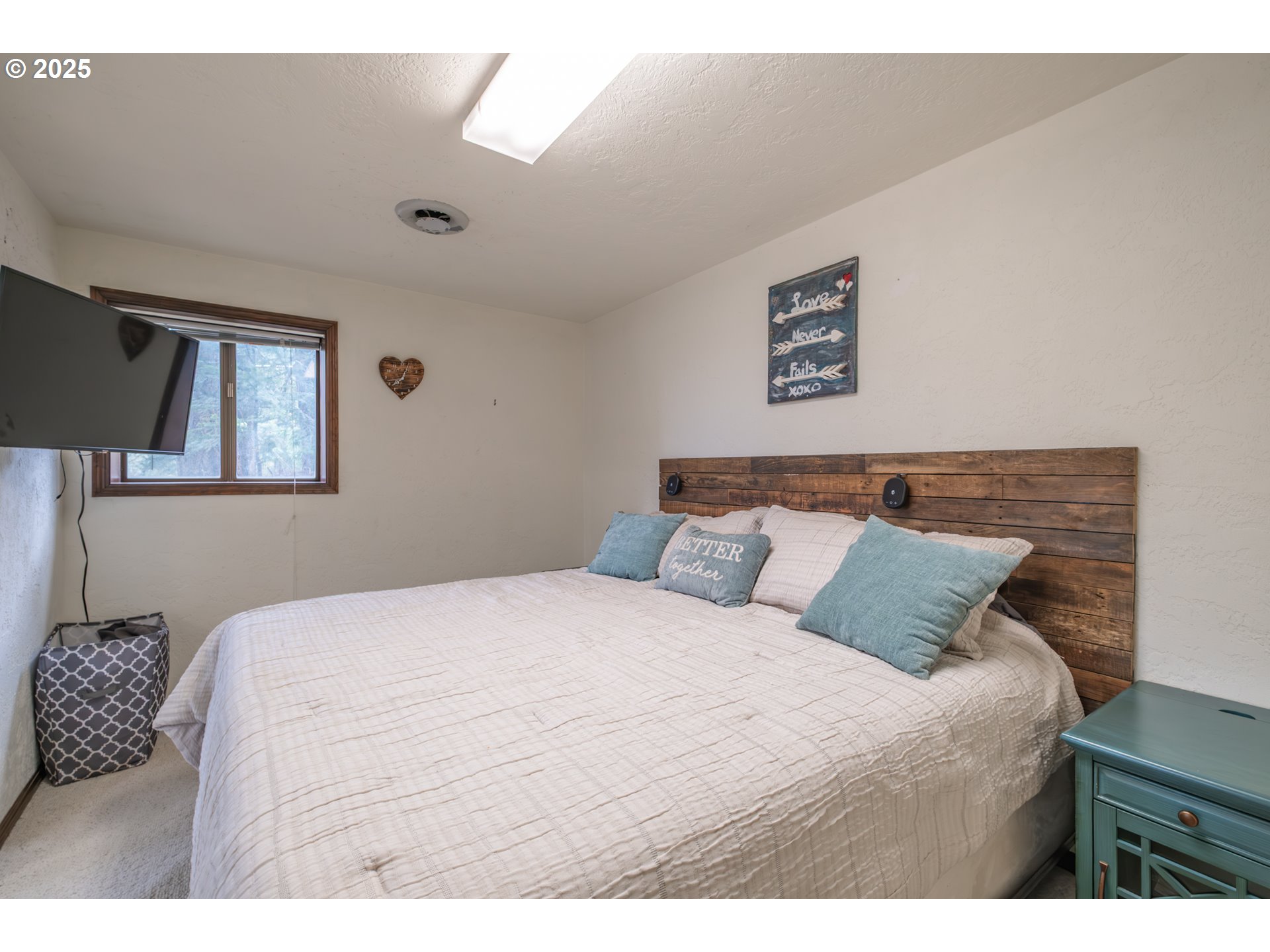 30528 Ty Valley Road Lebanon, OR 97355 - Photo 4 of 38 Gallery Image 4