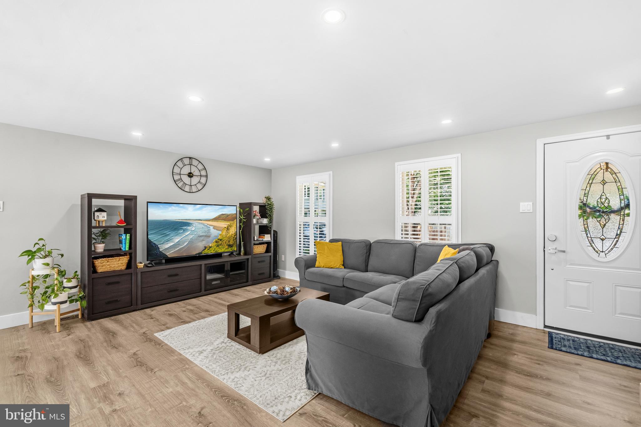 12670 Magna Carta Road Herndon, VA 20171 - Photo 5 of 56