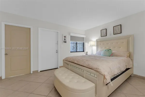 $3,250 | 6502 Kendale Lakes Drive, Unit 207, Miami, FL 33183