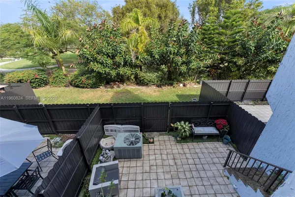 $3,250 | 6502 Kendale Lakes Drive, Unit 207, Miami, FL 33183