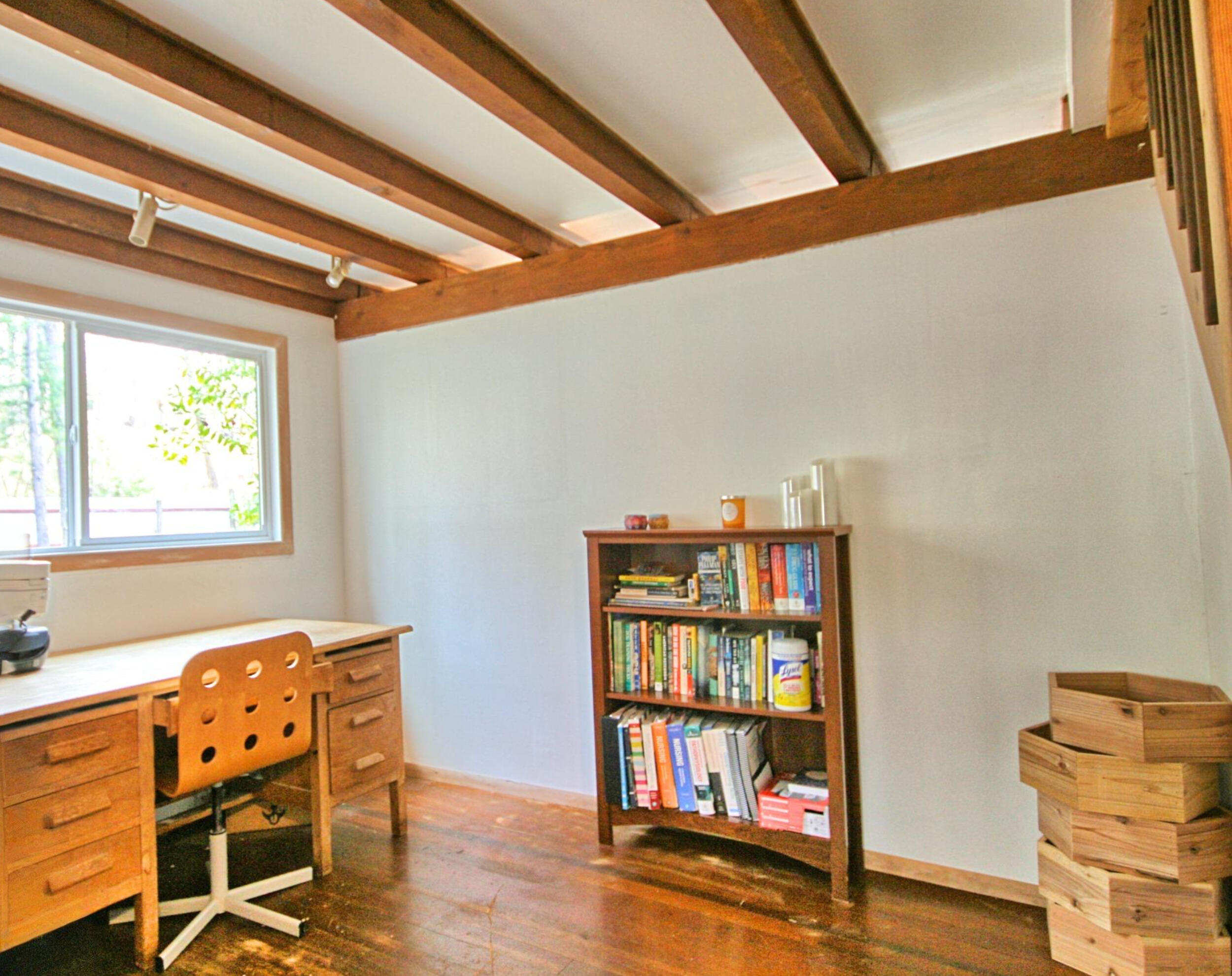 3356 Little Applegate Road Jacksonville, OR 97530 - Photo 11 of 64 bonus room off entry