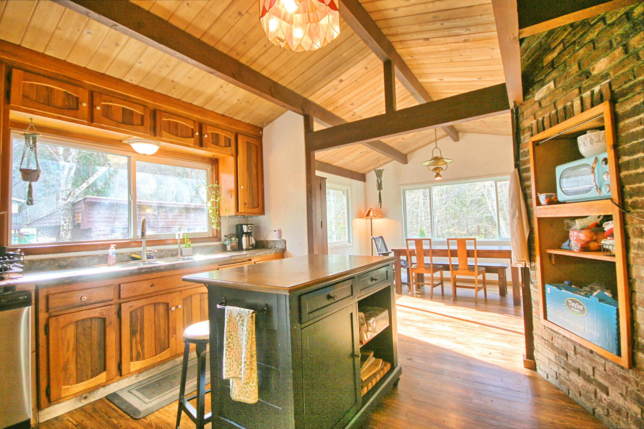 3356 Little Applegate Road Jacksonville, OR 97530 - Photo 16 of 64 country kitchen